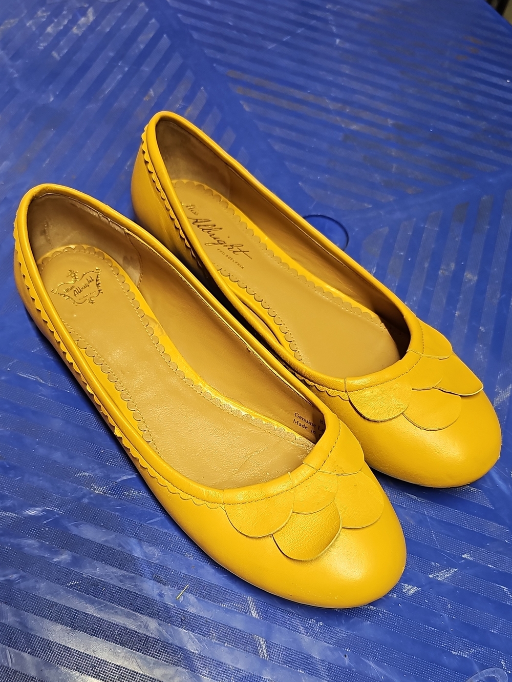MISS ALBRIGHT Yellow Leather Ballet Flats Stylish Casual Slip-On Shoes Size 8.5